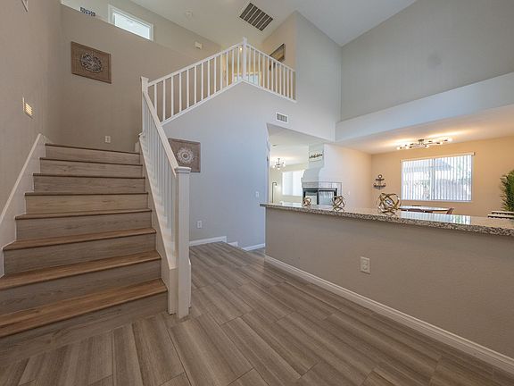 5th image of 8280 Crown Peak Ave
