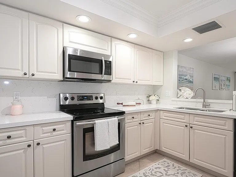 210 Sugar Pine Ln #210 — Photo 7
