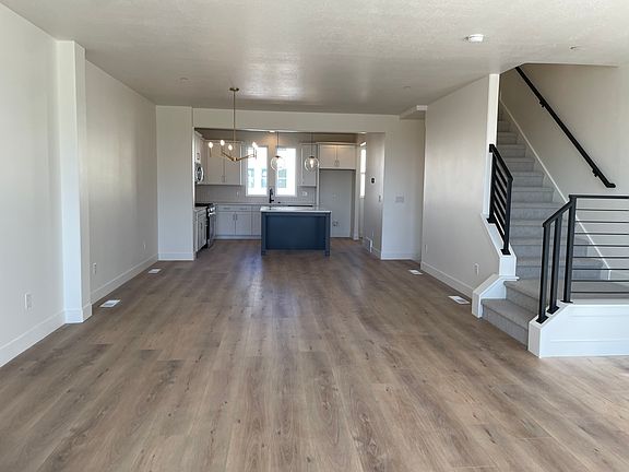 4th image of 1424 W Cook Ln #163