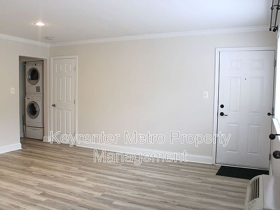 2nd image of 610 Main St APT 301