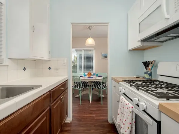 Whiting Court - 719, 719 Whiting Ct, San Diego, CA 92109