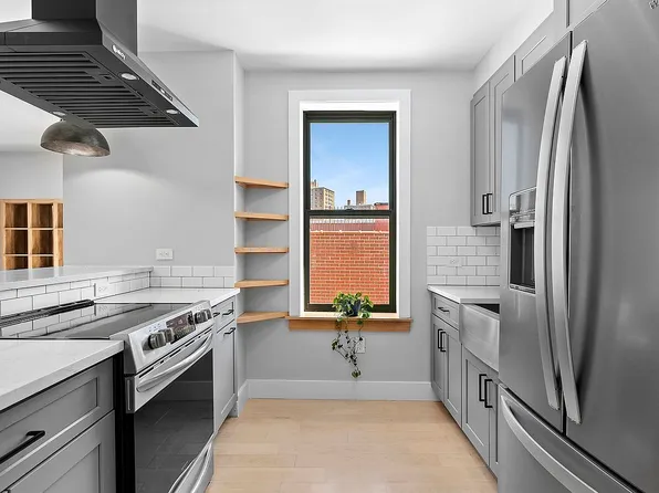 110 Division Ave #22, Brooklyn, NY 11211