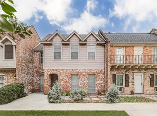 10720 Briar Forest Dr #32, Houston, TX 77042