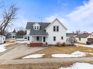 705 2nd St, Sully, IA 50251
