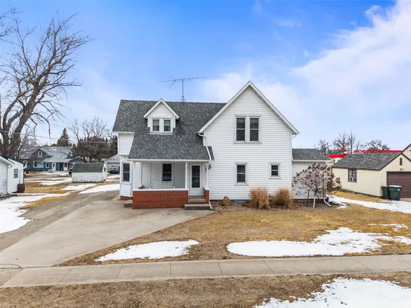 705 2nd St, Sully, IA 50251