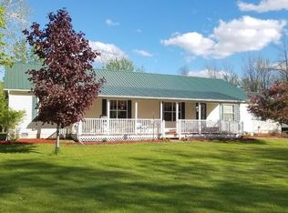 1796 Parkview Dr, Clare, MI 48617