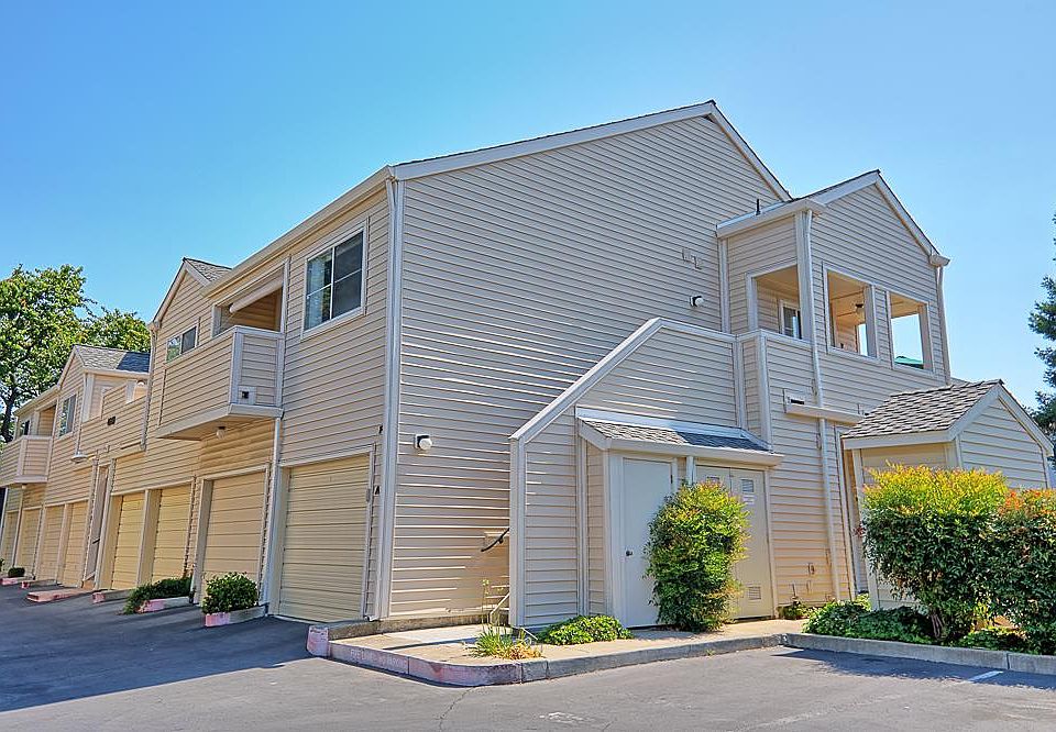 2nd image of 4640 Melody Dr APT F