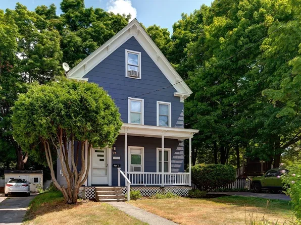 17 Church St, Hopkinton, MA 01748