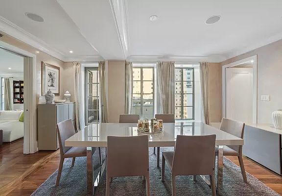 3rd image of 140 E 63rd St APT 13B