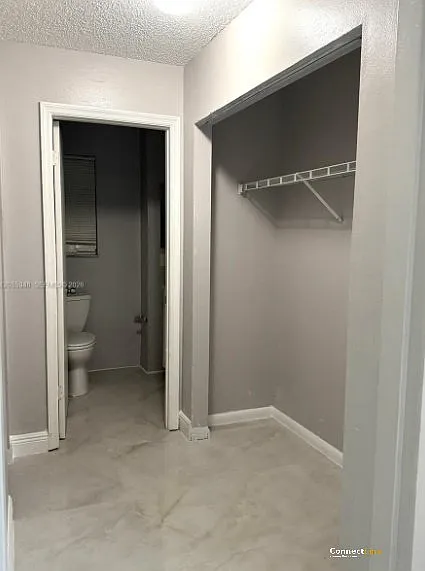 3 bed, 2.0 bath, 1056 sqft, $2,900 — Photo 2