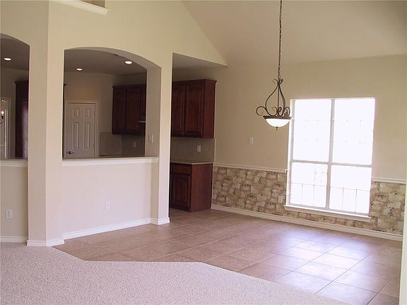 3rd image of 15261 Appaloosa Dr