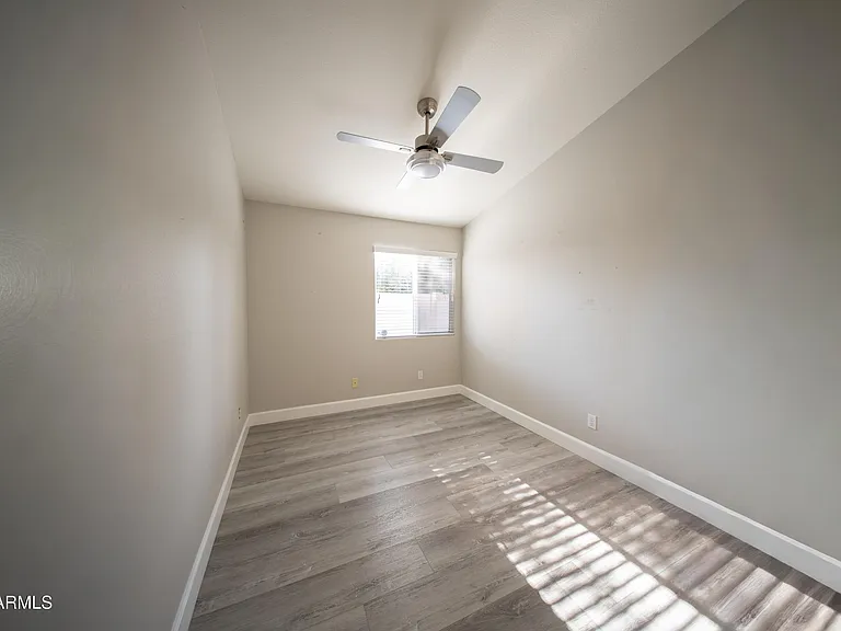 1118 S Surfside Dr — Photo 30