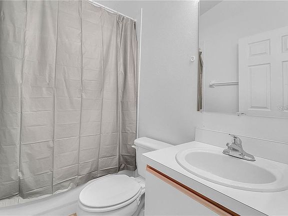4th image of 4123 Berkshire Bay Ct