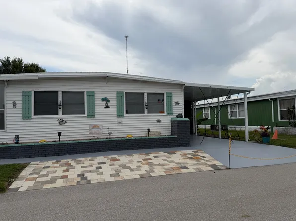 76 Jose Gaspar Dr, North Fort Myers, FL 33917