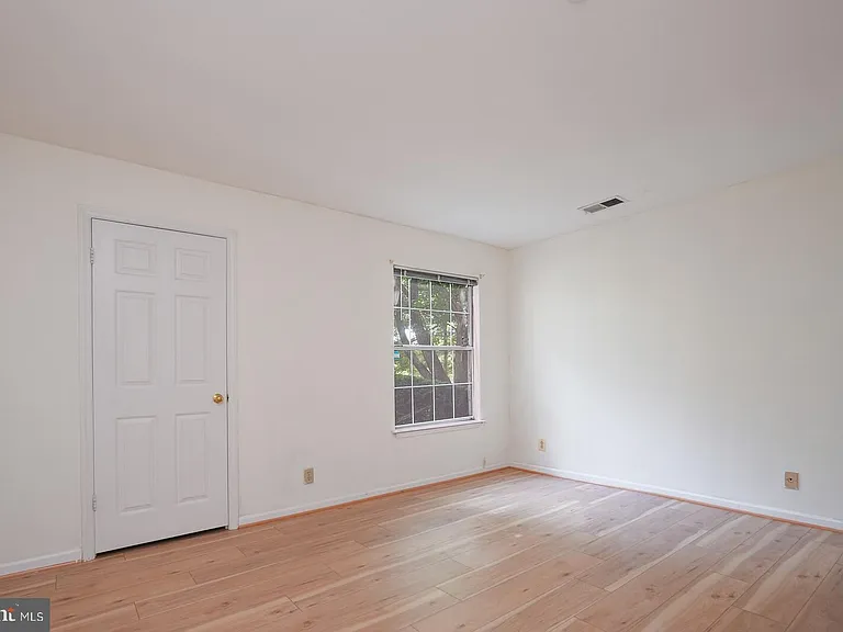 5800 Inman Park Cir #360 — Photo 24
