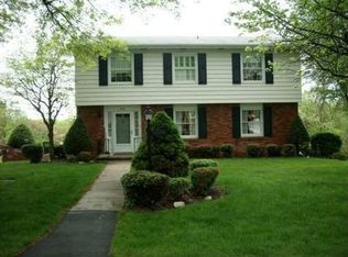 44 Orchard St, Charleroi, PA 15022