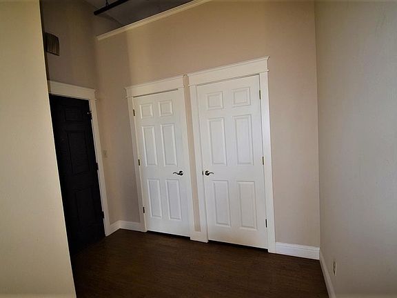 5th image of 210 Mulberry Loft #B