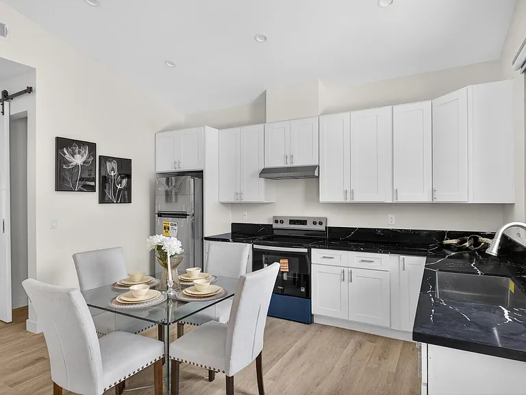 24676 Woodward Ave #C — Photo 4