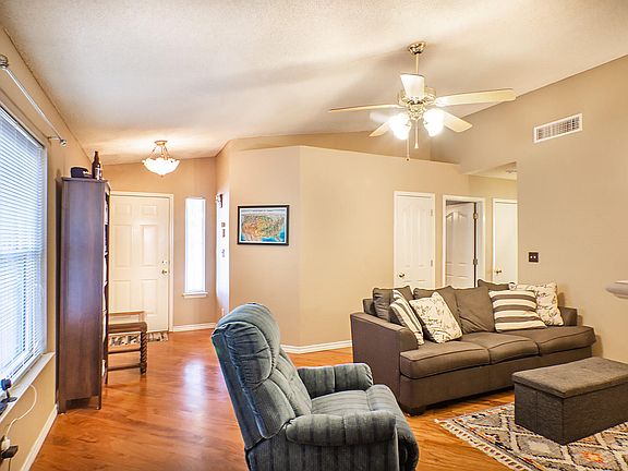 5th image of 7541 Plaza Redonda Dr