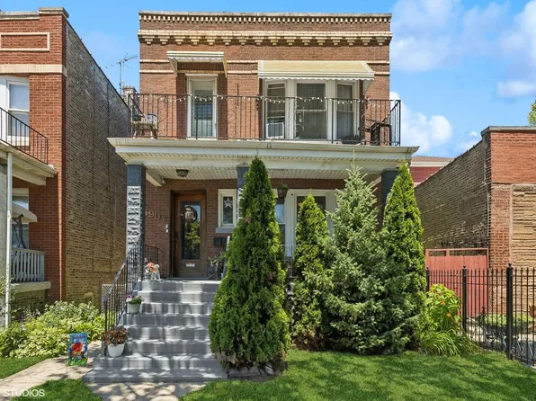 4904 W School St, Chicago, IL 60641