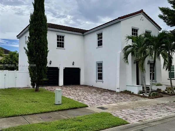 17081 SW 94th Way, Miami, FL 33196