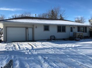 11195 182nd St, Belle Plaine, MN 56011