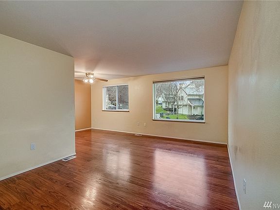 2nd image of 1313 NW Slate Ln