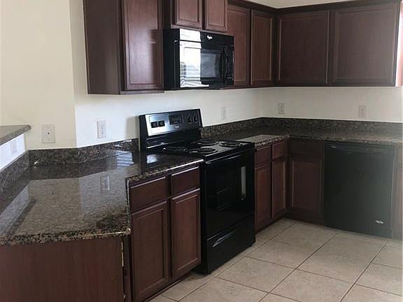 5th image of 13105 Tower Ln