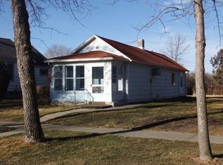 618 S Pearson Ave, Glendive, MT 59330