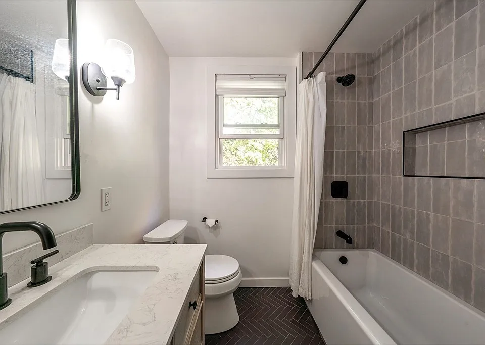 281 Washington Ave #2