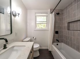 281 Washington Ave, Chelsea, MA