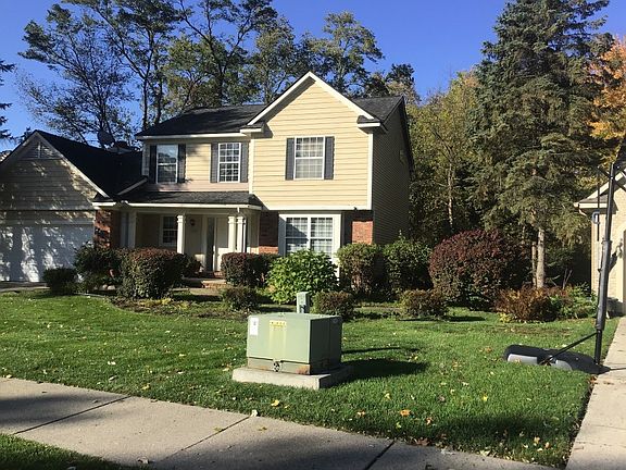 2nd image of 630 Woodcreek Dr