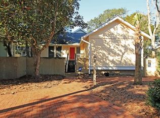 16 Lake Village Ln, Isle Of Palms, SC 29451