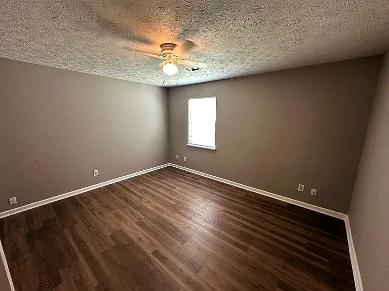 284 Landon Ct NE #284 — Photo 6