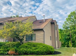 141 Castle Ridge Dr, East Hanover, NJ 07936