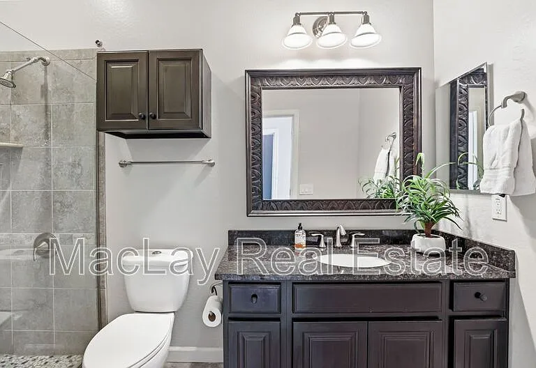 1142 E Bajor St — Photo 21