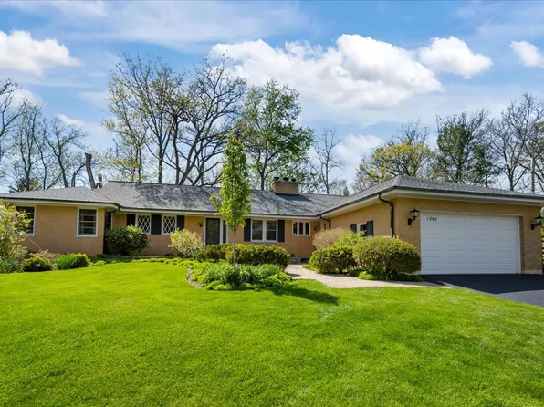 1060 Oak Knoll Dr, Lake Forest, IL 60045