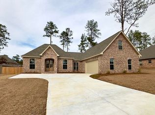 38 Carlsbad, Hattiesburg, MS 39402