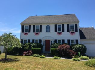 7 Overlook Dr, Norwood, MA 02062