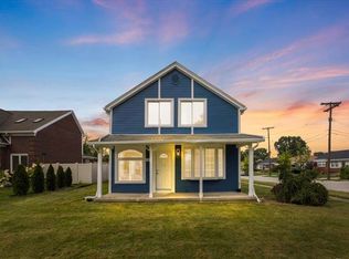 19903 Martin Rd, Saint Clair Shores, MI 48081