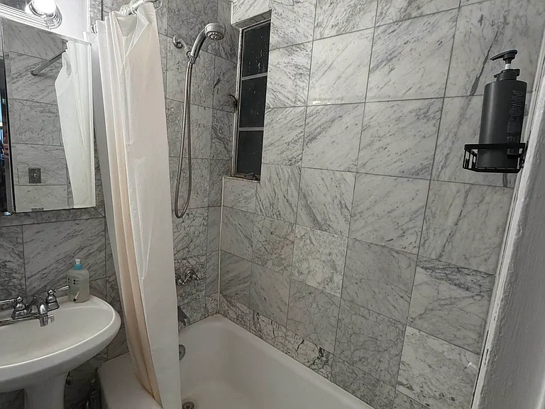 217 E 89th St #1A — Photo 7