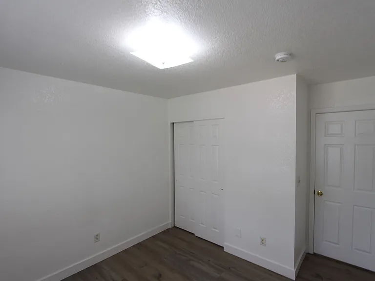 2115 N West St — Photo 19
