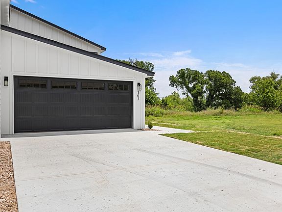 2nd image of 516 Paso Fino St #102