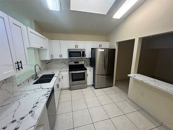 3rd image of 9957 W Elm Ln