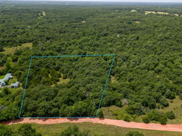 6 Vista Grande Flt, McLoud, OK 74851
