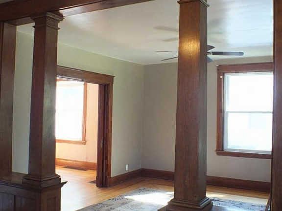 2nd image of 454 Elliott Ave