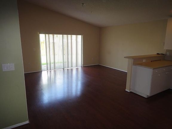 4th image of 1282 NW 143rd Ave