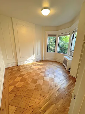 Bedroom, photo 1