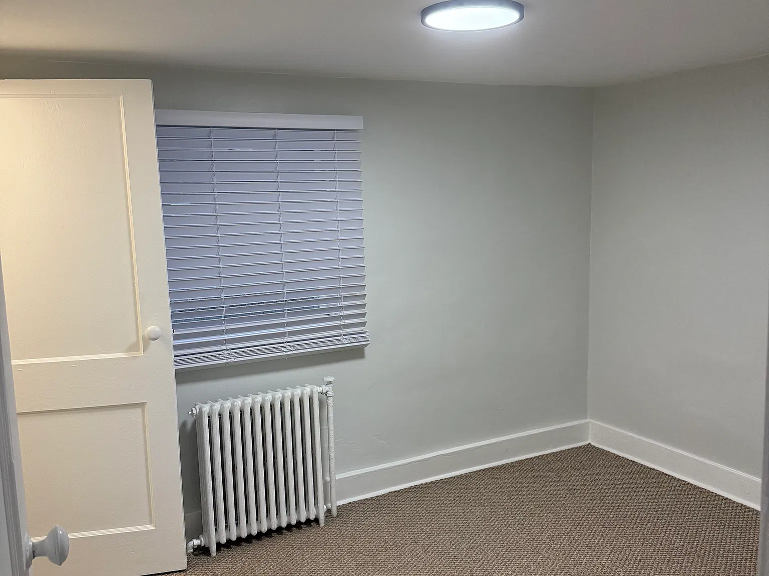 2 bed, 750 sqft, $1,400 — Photo 4
