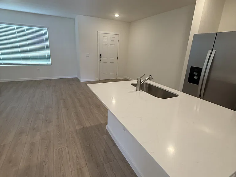 588 Preston Cove Dr — Photo 7